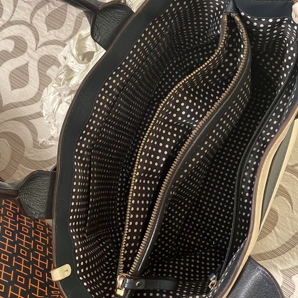 Kate Spade Quinn Villabella Cream and Navy Handbag - Picture 9 of 9